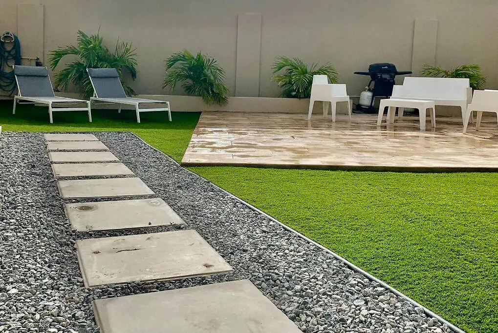 Xevize Apartment 1 Palm Beach